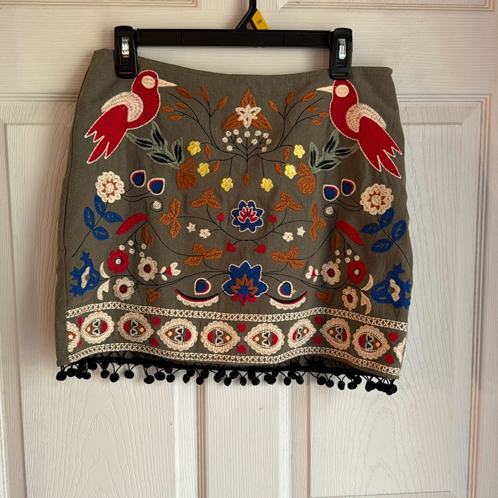 Altard State mini skirt Size Medium embroidered boho style skirt